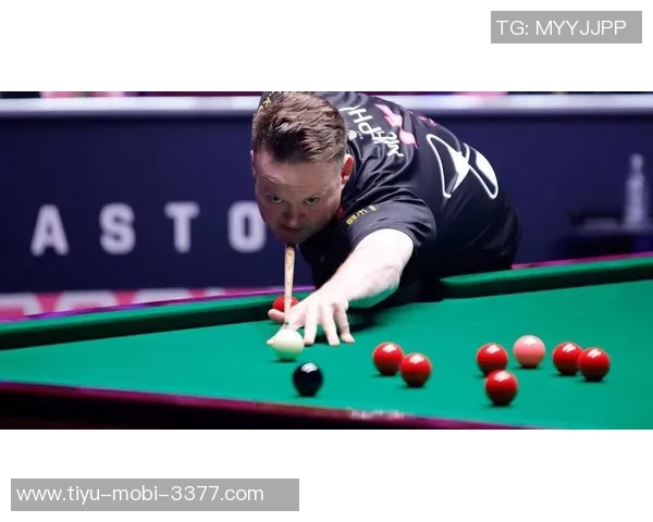 墨菲表现惊艳19投10中斩获27分8篮板5助攻三分球更是15投7中引发球队关注 墨菲表现惊艳19投10中斩获27分8篮板5助攻三分球更是15投7中引发球队关注