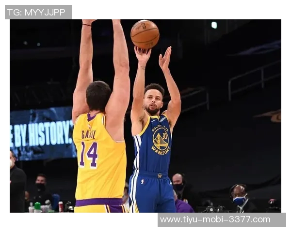 麦克丹尼尔斯首节完美表现五投全中助球队领先贡献14分三分球四投全中